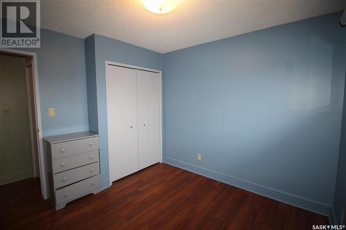 128 1St Street E, Frontier, SK - Indoor Photo Showing Other Room