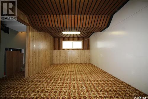 128 1St Street E, Frontier, SK - Indoor Photo Showing Other Room