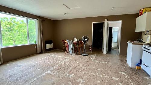 Lots 71-72 Harrison Road, Arrow Park, BC - Indoor Photo Showing Kitchen