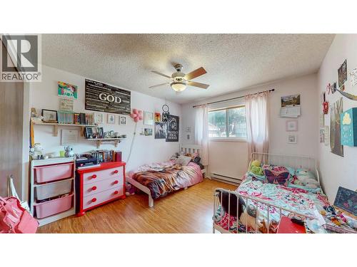 6743 Meadows Drive, Oliver, BC - Indoor Photo Showing Bedroom