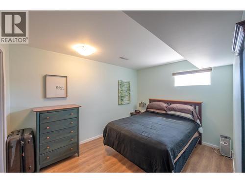 445 5 Road, Oliver, BC - Indoor Photo Showing Bedroom