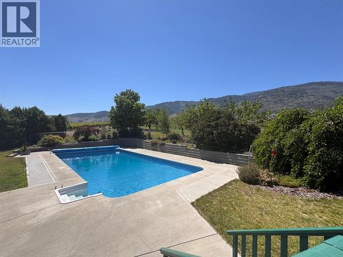445 5 Road, Oliver, BC - Outdoor With In Ground Pool