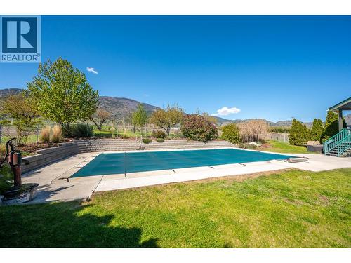 445 5 Road, Oliver, BC - Outdoor With In Ground Pool With Backyard