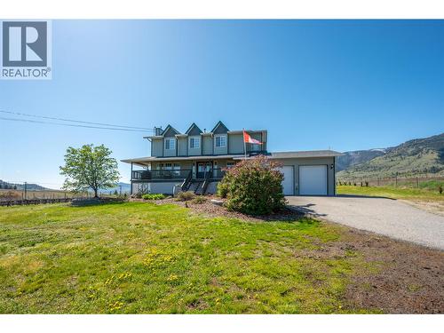 445 5 Road, Oliver, BC - Outdoor