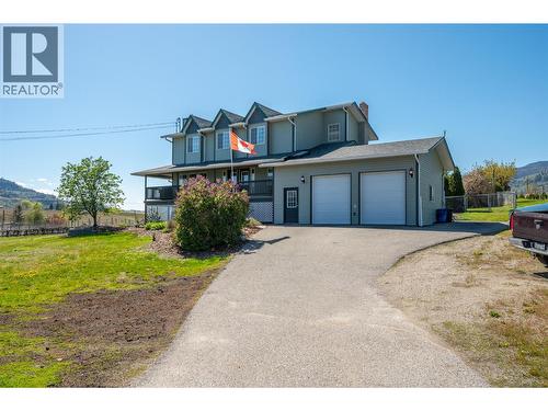 445 5 Road, Oliver, BC - Outdoor
