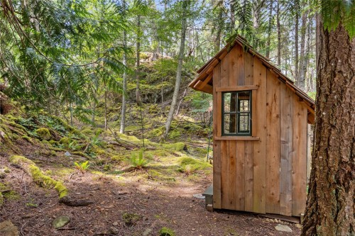 10 Windham Rd, Lasqueti Island, BC 