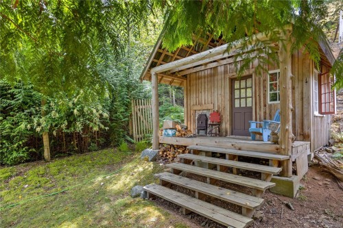 10 Windham Rd, Lasqueti Island, BC 