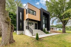 385 15e Avenue E.  Venise-En-Québec, QC J0J 2K0