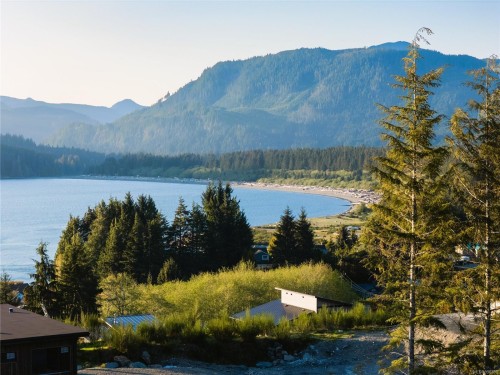 16923 Beachview Close, Port Renfrew, BC 