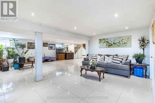 331 Tornado Drive, Bradford West Gwillimbury, ON 