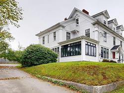 130 Water Street  Shelburne, NS B0T 1W0