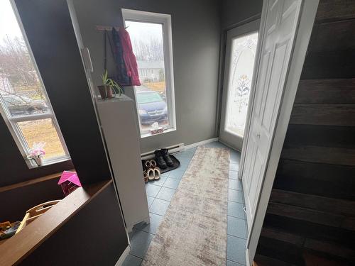 Hall d'entrée/Vestibule - 132 Rue Lafort, Témiscaming, QC - Indoor Photo Showing Other Room