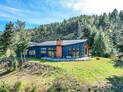 153 Southern Way  Salt Spring, BC V8K 2Y1
