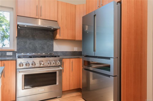 153 Southern Way, Salt Spring, BC 