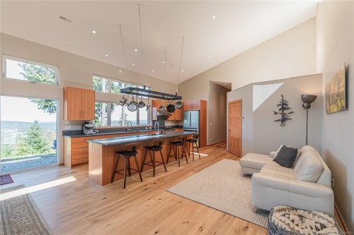 153 Southern Way, Salt Spring, BC 