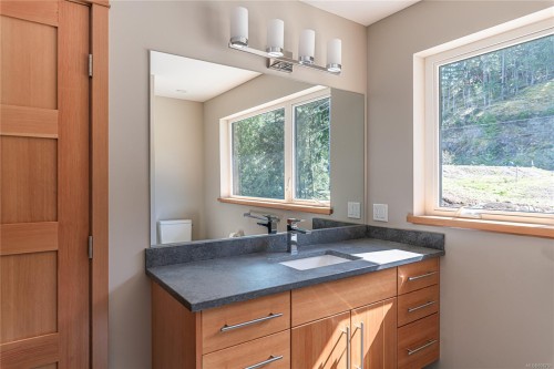 153 Southern Way, Salt Spring, BC 
