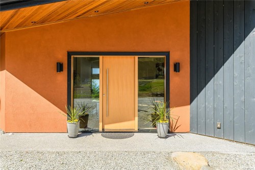 153 Southern Way, Salt Spring, BC 
