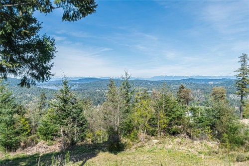 153 Southern Way, Salt Spring, BC 