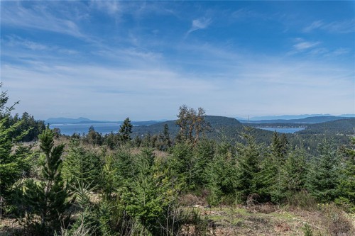 153 Southern Way, Salt Spring, BC 