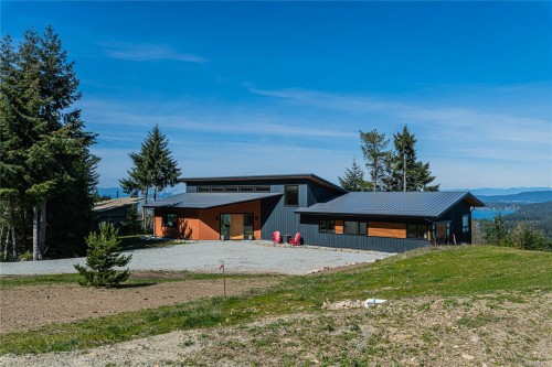 153 Southern Way, Salt Spring, BC 
