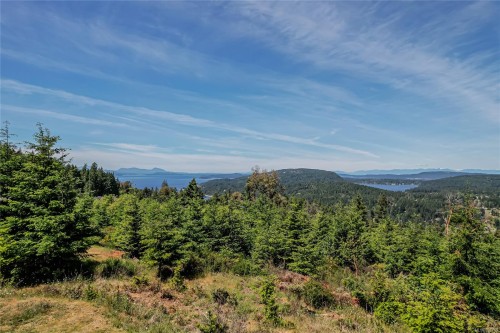 153 Southern Way, Salt Spring, BC 