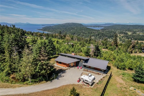153 Southern Way, Salt Spring, BC 