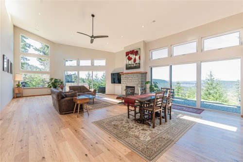 153 Southern Way, Salt Spring, BC 