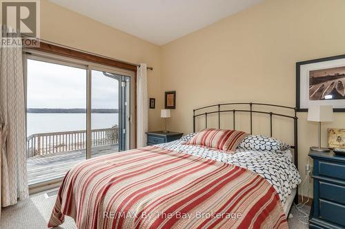 3854 Is 630 Georgian Bay, Georgian Bay (Baxter), ON - Indoor Photo Showing Bedroom