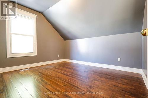 122 Trinity Street, Stratford, ON - Indoor Photo Showing Other Room