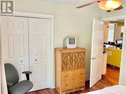 1715 33 Highway, Rock Creek, BC - Indoor Photo Showing Bedroom