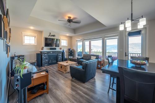 1114 Holden Road, Penticton, BC - Indoor Photo Showing Living Room With Fireplace