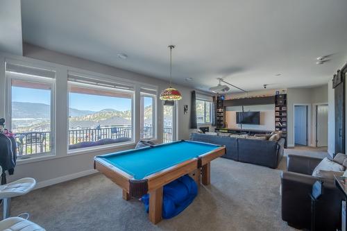 1114 Holden Road, Penticton, BC - Indoor Photo Showing Other Room