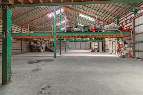 Intérieur - 1687 Route 138, Donnacona, QC - Indoor Photo Showing Garage