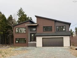 5042 471 Bondi Drive  Middle Sackville, NS B4E 0W3