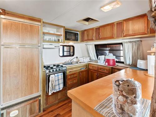 1090 Seventh Ave, Ucluelet, BC 