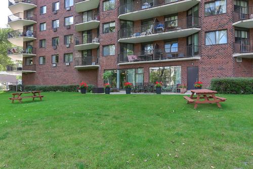 Backyard - 404-2505 Av. Du Havre-Des-Îles, Laval (Chomedey), QC - Outdoor