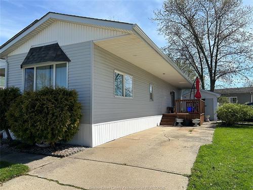 27 Spruce, Mcgregor, ON 