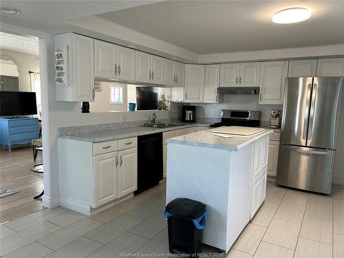 27 Spruce, Mcgregor, ON 