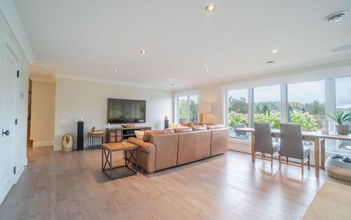 Living room - 5 Rue Champoux, Sainte-Béatrix, QC - Indoor Photo Showing Living Room
