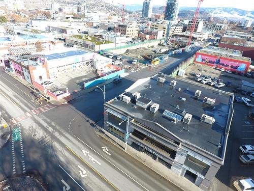 1635 Abbott Street, Kelowna, BC 