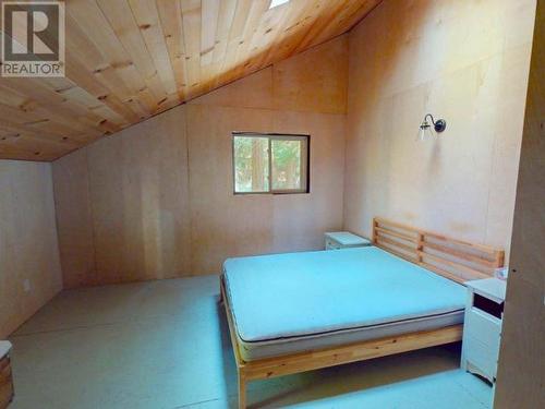 1157 Tennyson Rd, Savary Island, BC - Indoor Photo Showing Bedroom