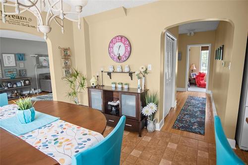 524 River Park Drive, Swan River, MB - Indoor Photo Showing Dining Room