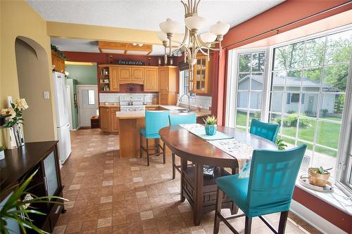 524 River Park Drive, Swan River, MB - Indoor Photo Showing Dining Room