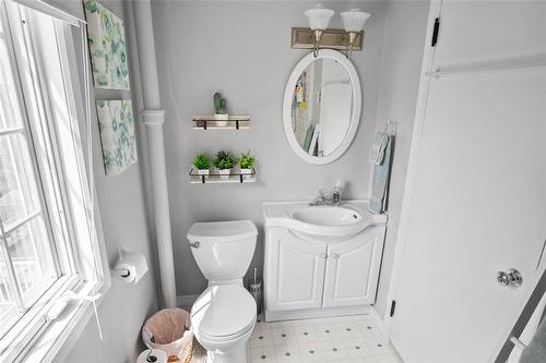 524 River Park Drive, Swan River, MB - Indoor Photo Showing Bathroom