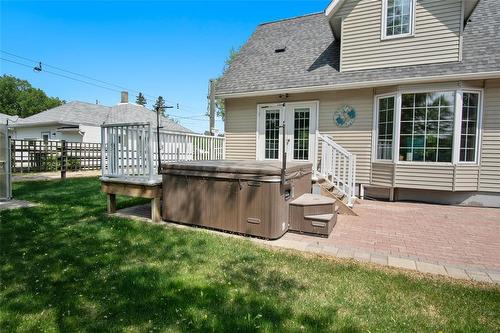 524 River Park Drive, Swan River, MB - Outdoor With Deck Patio Veranda