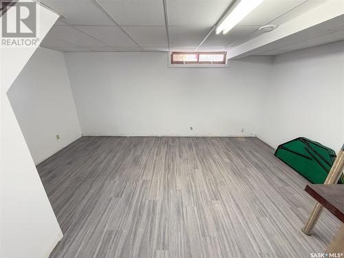 208 1St Street E, Climax, SK - Indoor