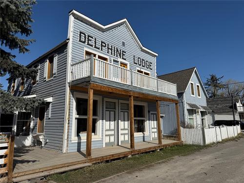 9215 Main Avenue, Wilmer, BC - Outdoor