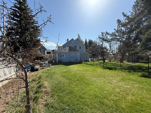 9215 Main Avenue, Wilmer, BC - Outdoor