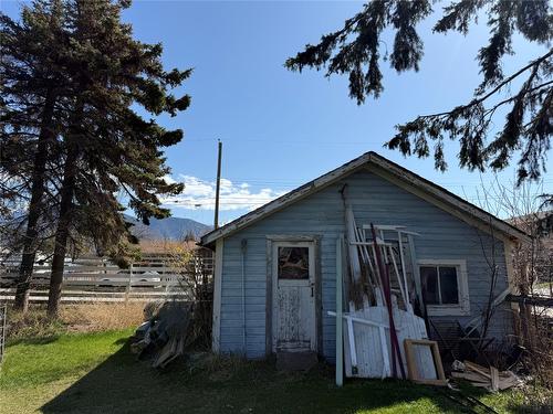 9215 Main Avenue, Wilmer, BC - Outdoor