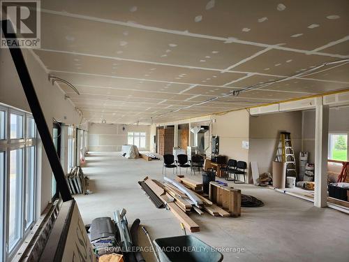 Interior - 415 Water Street S, Cambridge, ON 